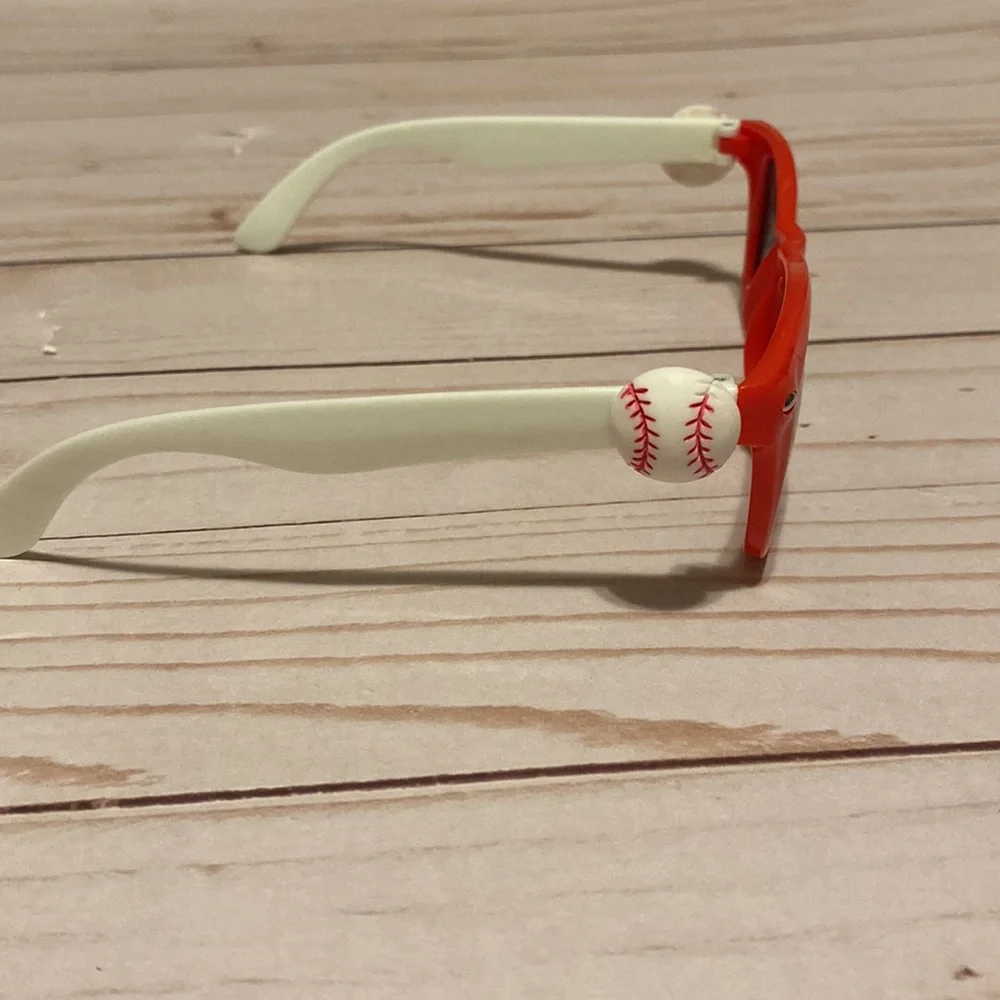 kids red/white baseball sunglasses